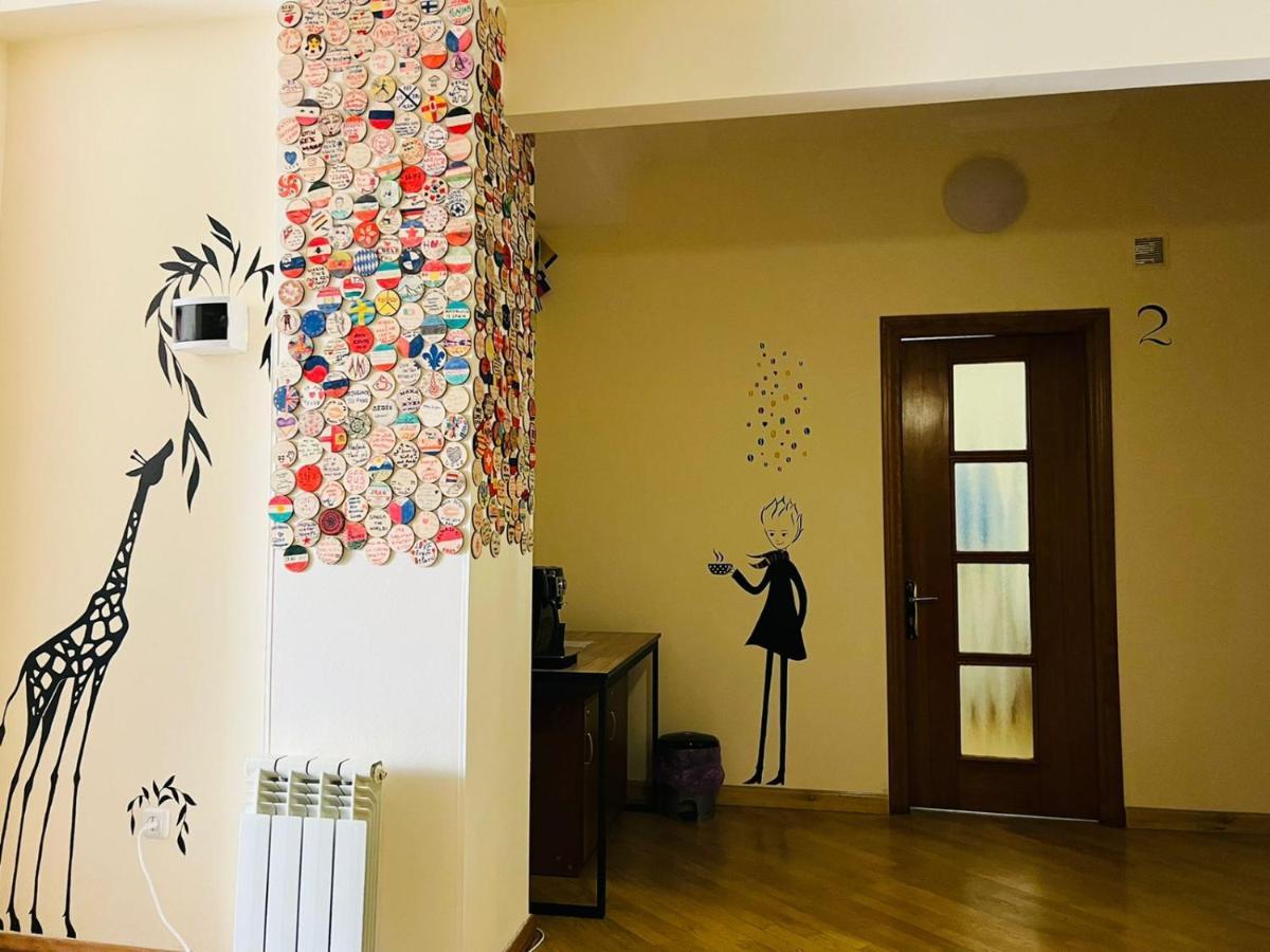 Arevahostel&Apartment Yerevan Ngoại thất bức ảnh