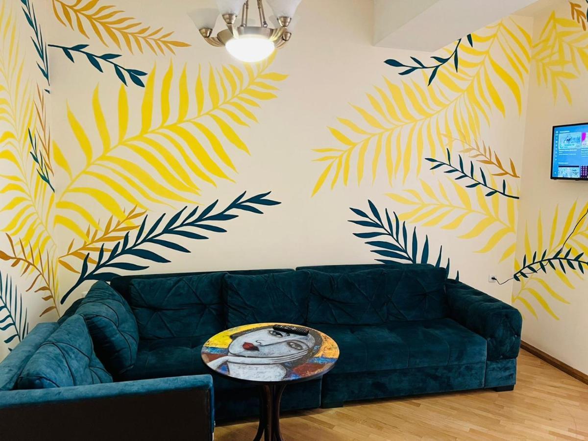 Arevahostel&Apartment Yerevan Ngoại thất bức ảnh
