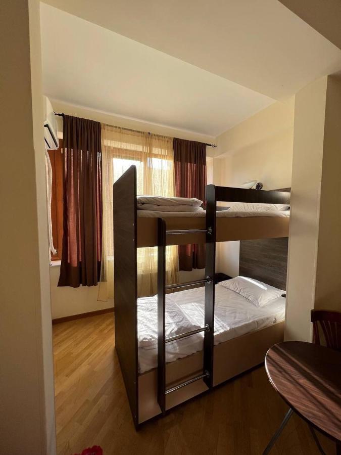 Arevahostel&Apartment Yerevan Ngoại thất bức ảnh